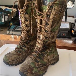 RedHead camouflage boots